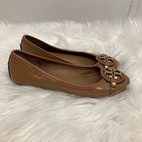 Tory Burch Flat. - Picture 3 of 9